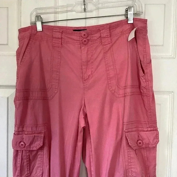 Khakis & Co. Women's Capri Khakis salmon pink Size 12 - Picture 2 of 8